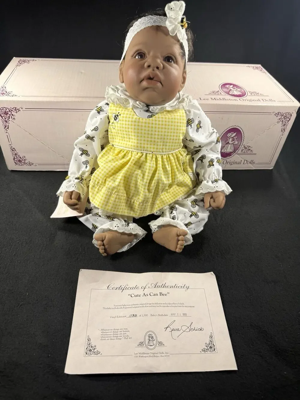 lee middleton dolls Cute as Can Bee Lifelike Baby With Box And Cert